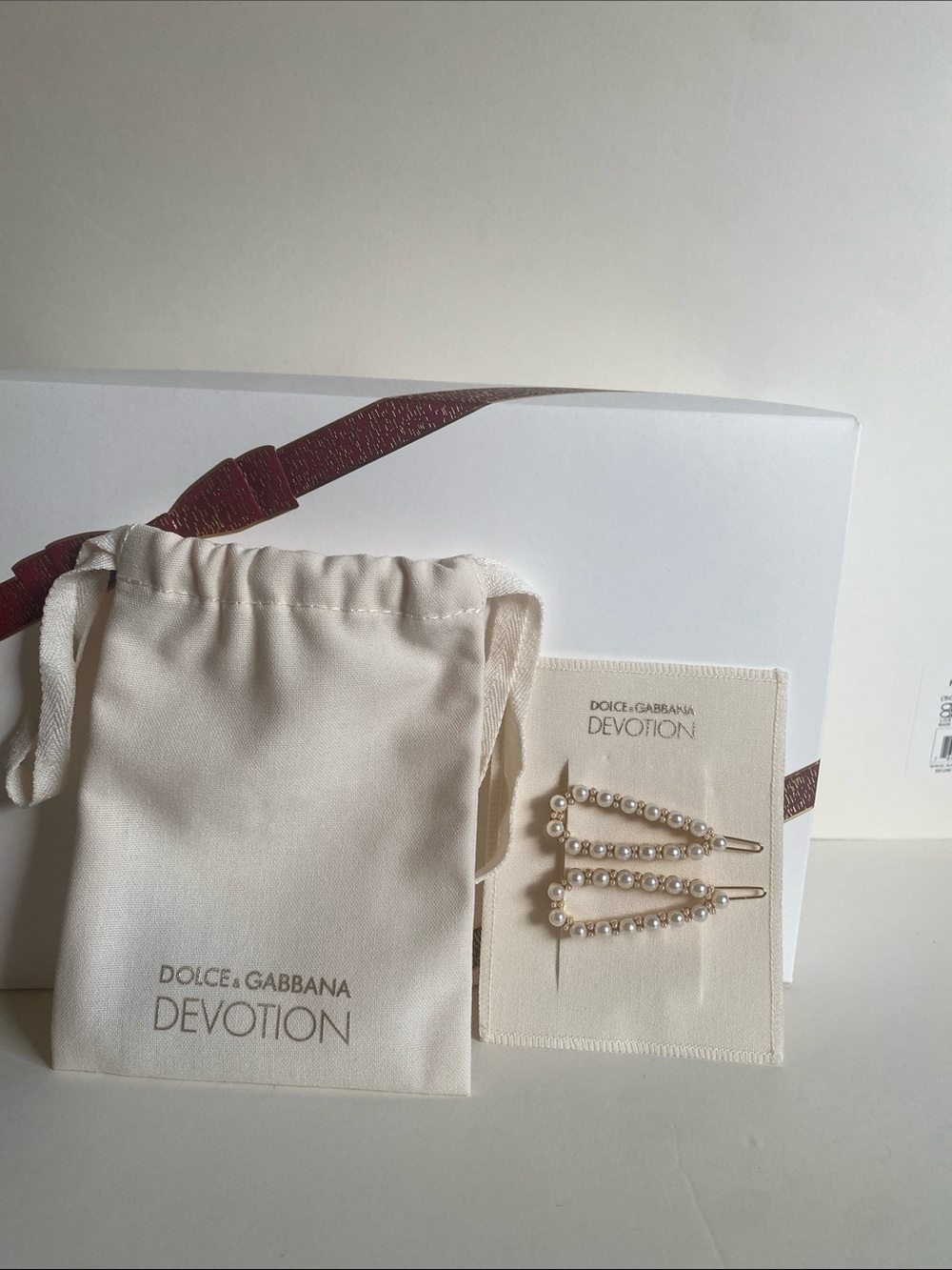Dolce & Gabbana Pearl-Embellished Gold Hair Clips - Cream/Gold - Picture 3 of 6